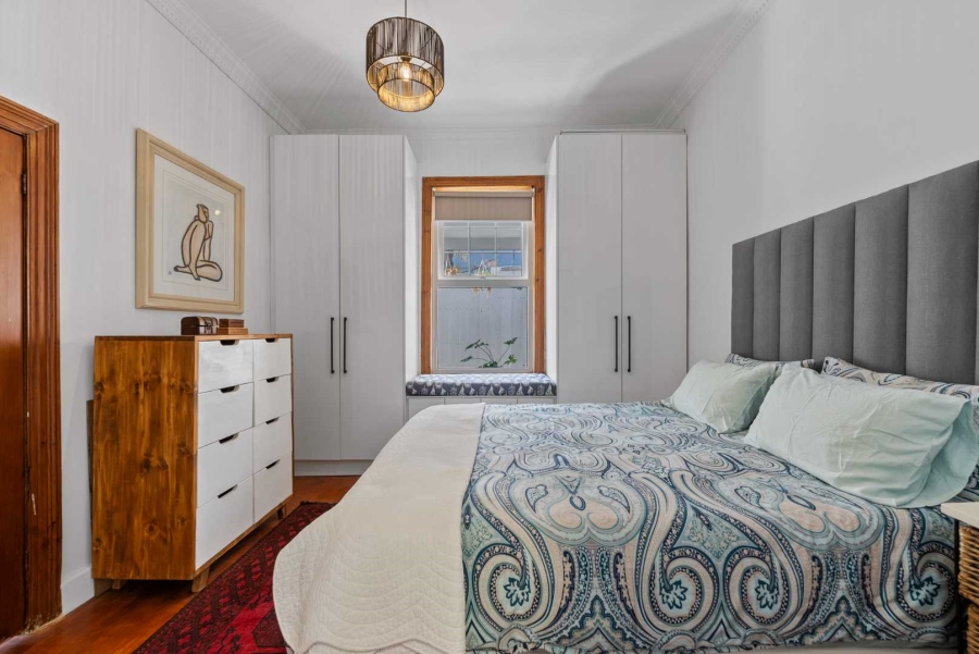 To Let 2 Bedroom Property for Rent in Green Point Western Cape